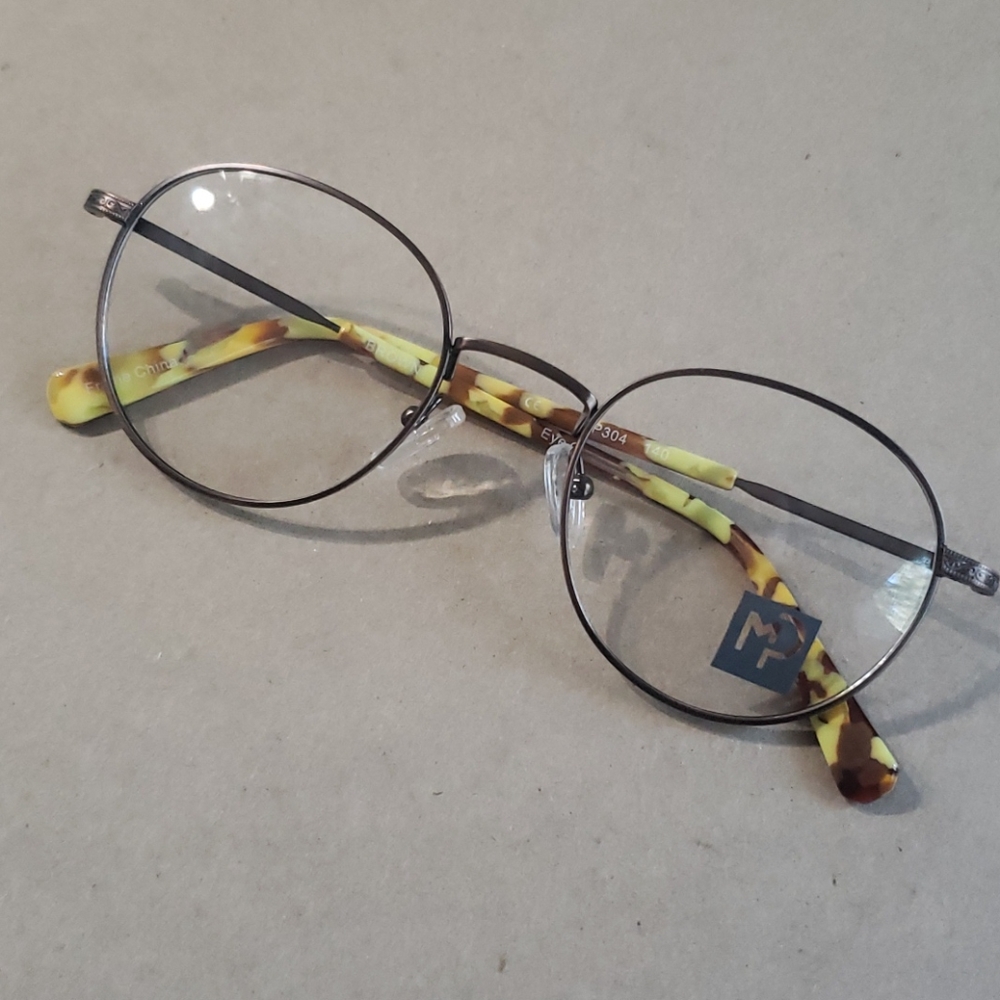 Eyeglasses